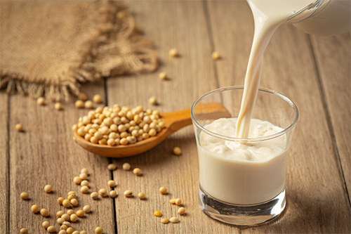 Những tác dụng bất ngờ của sữa đậu nành đối với phụ nữ